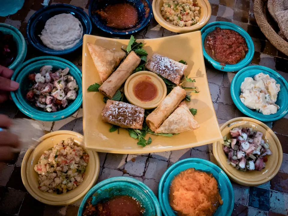 مطعم الجود اللبناني — الخوير 3